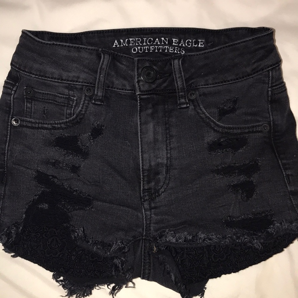 American Eagle hi-rise shortie
